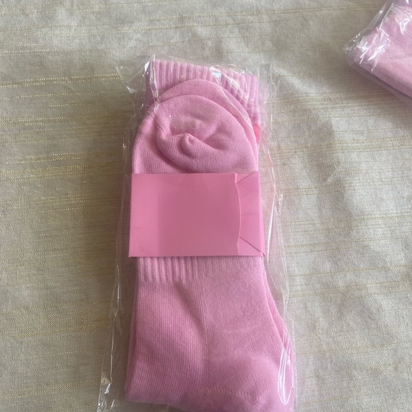 Brand new in packaging! Jeffree star high socks - Picture 2 of 2